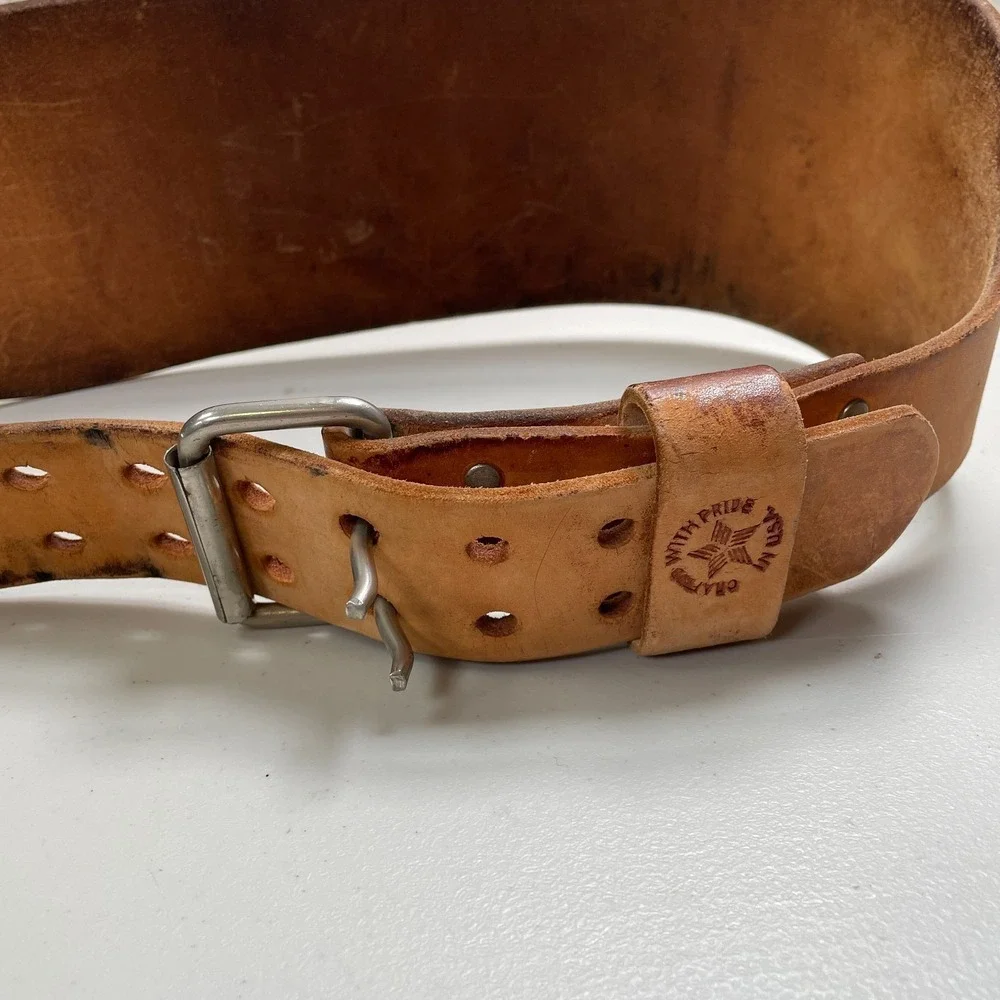 Vintage‎ Altus Power Weight Lifting Belt Size Medium Thick Leather Double Prong